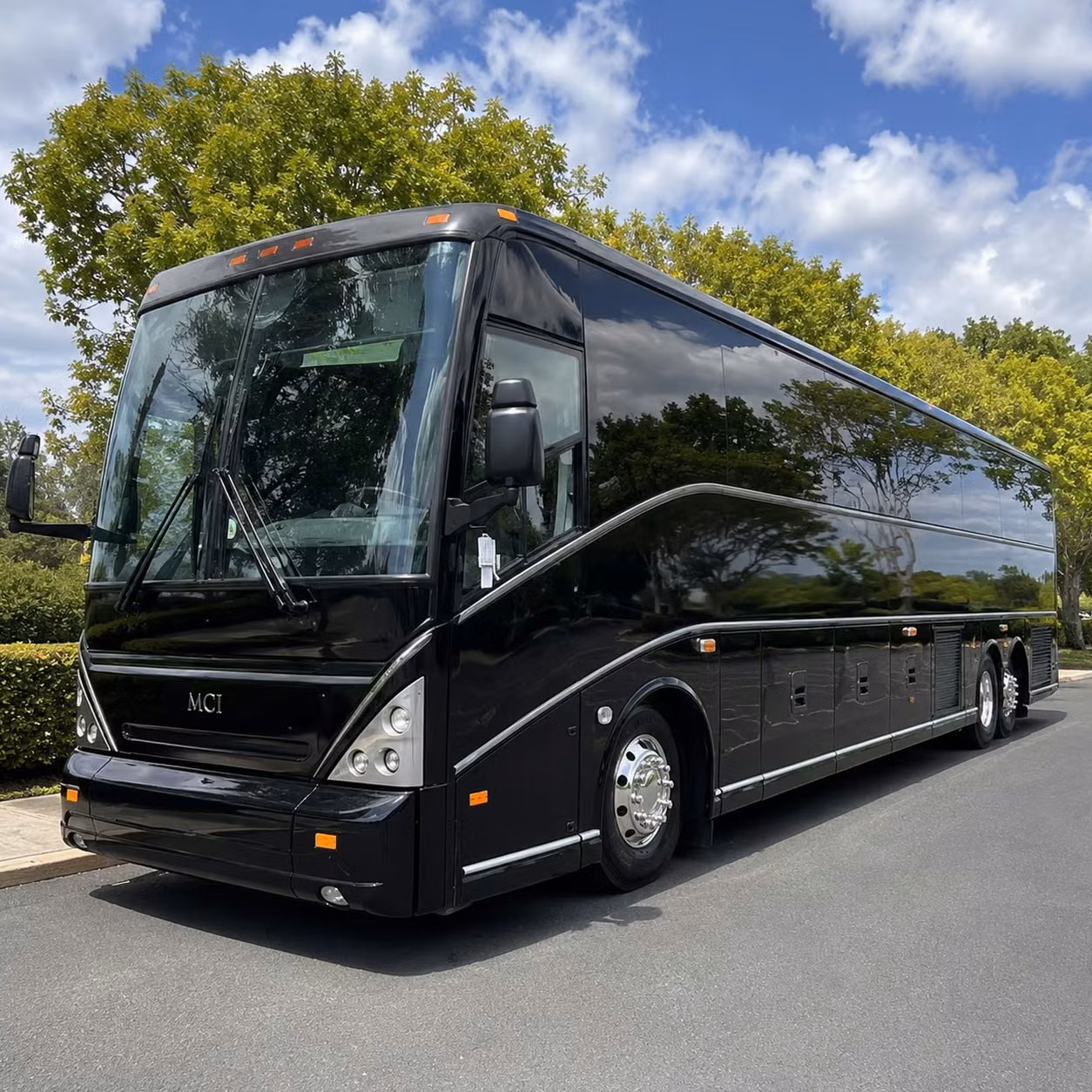 wedding guest shuttles in palm beach gardens make your big day run perfectly